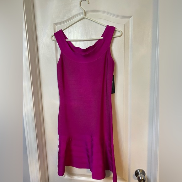 NWT Marciano magenta hot pink cocktail bandage bodycon off shoulder dress size L - Picture 2 of 5